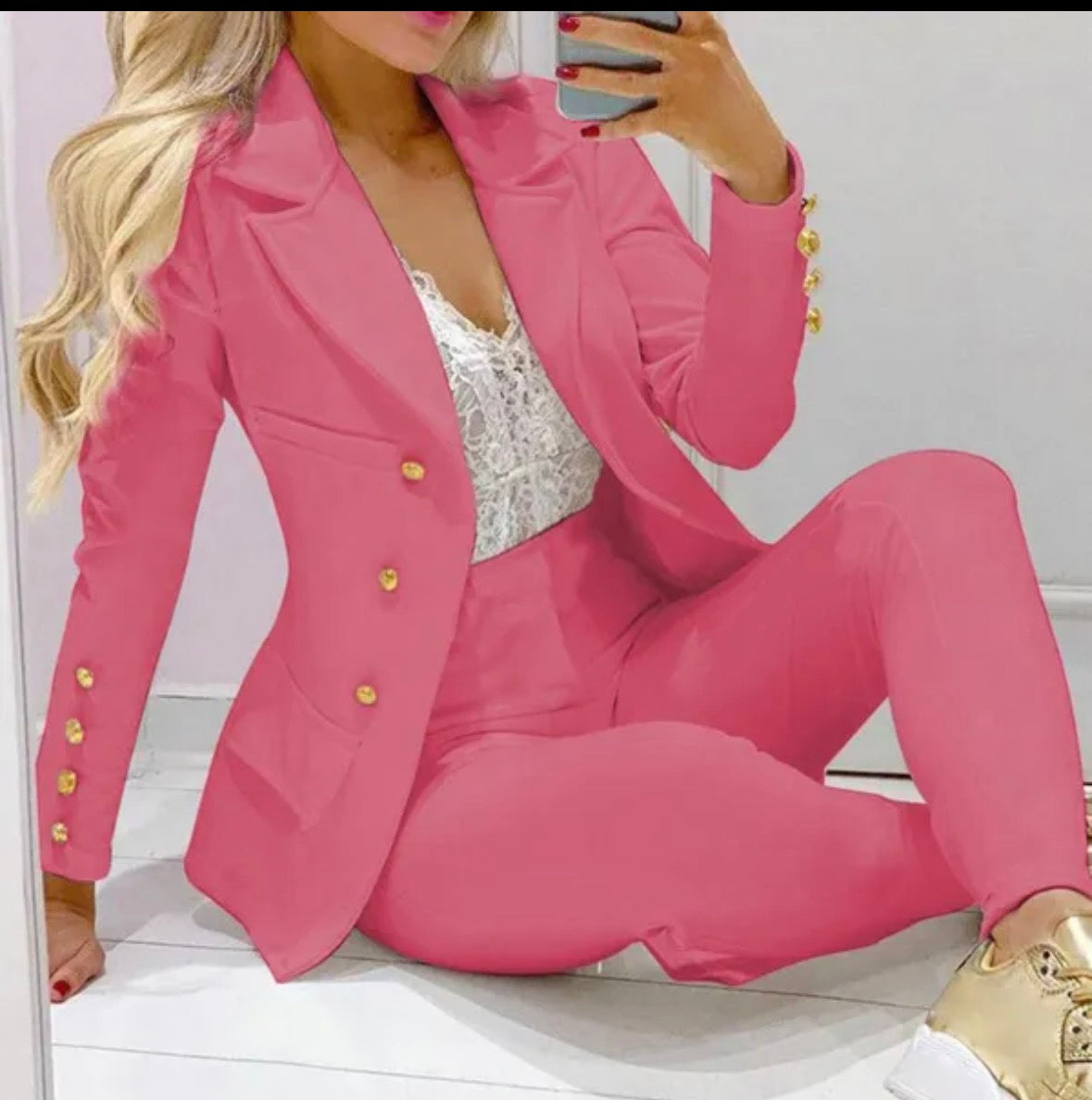 Women’s Two-Piece Blazer Suit Set — Elegant Business & Everyday Wear